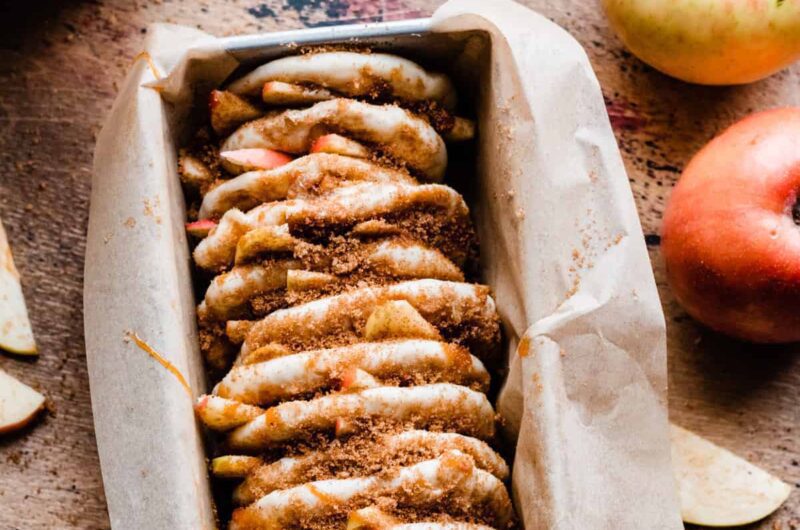 Easy Salted Caramel Apple Pull-Apart Bread